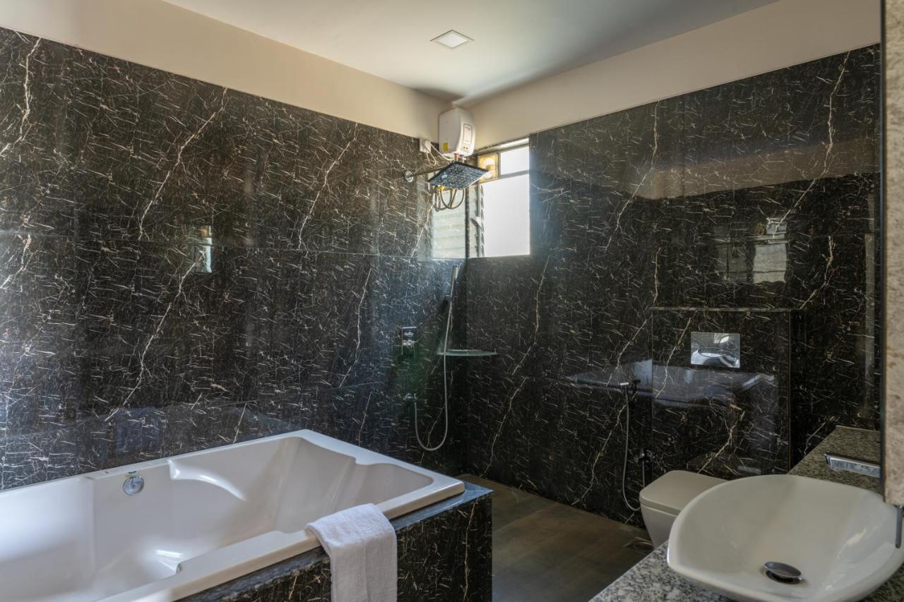 Hillrock Resort & Villas, Neral-Karjat Esterno foto